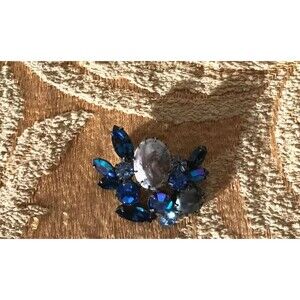 Vintage 50s Blue Rhinestone Brooch 1950s Regency Jewels Retro Glam Cocktail Pin